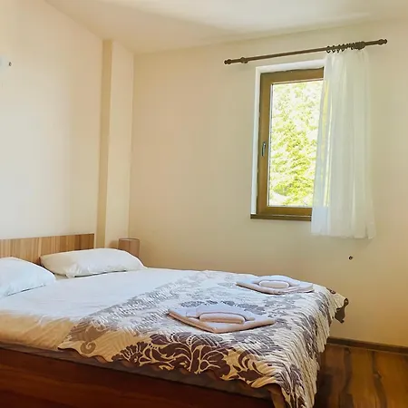 Apartment Harmony, *